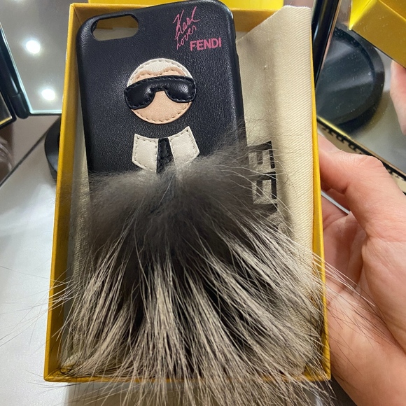 Fendi Black Karlito Genuine Fox Fur Iphone Case - Picture 1 of 4